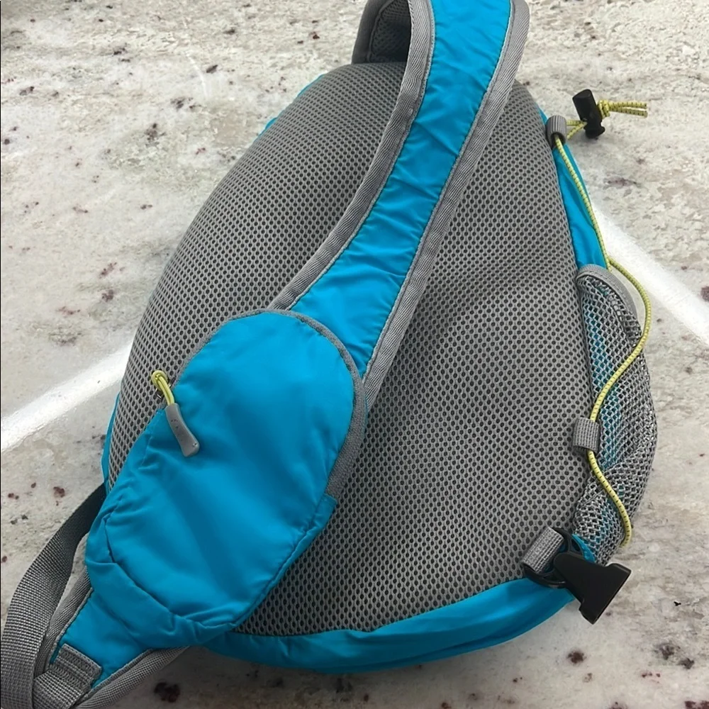 Eddie Bauer Teal Sling Shoulder Bag Backpack Crossbody Bag Multiple Compartments